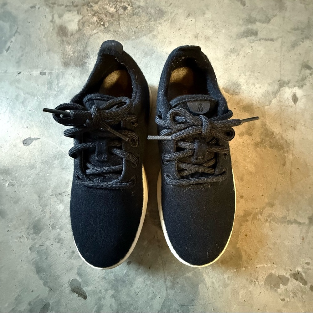 Allbirds wool runner Sneakers size 6 black